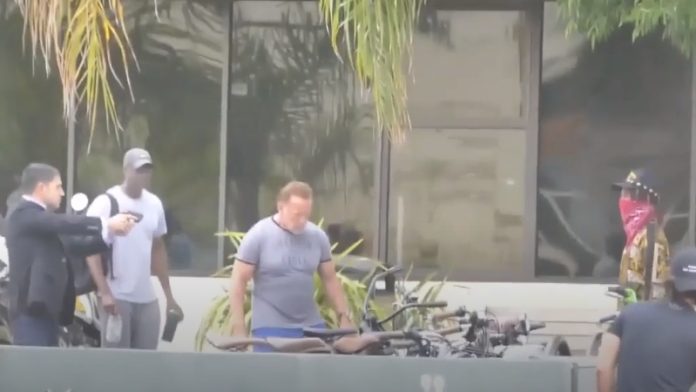 Ladrão tenta roubar a bicicleta de Arnold Schwarzenegger mas dá-se mal