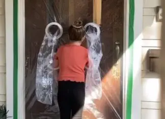 Menina cria estratégia para poder abraçar os avós em segurança durante pandemia de Covid-19