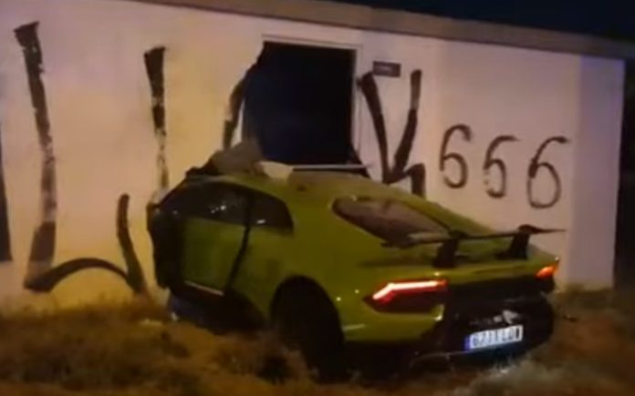 Homem empresta Lamborghini Huracán a amigo e ele destrói o carro Homem empresta Lamborghini Huracán a amigo e ele destrói o carro