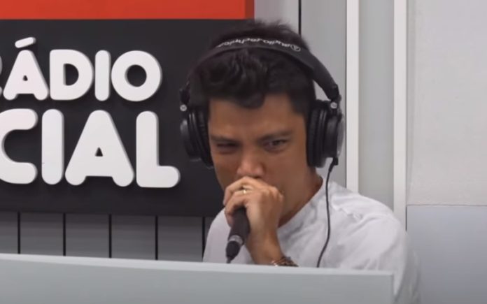 Vasco Palmeirim faz música em homenagem a Miguel Oliveira nas manhãs da Comercial