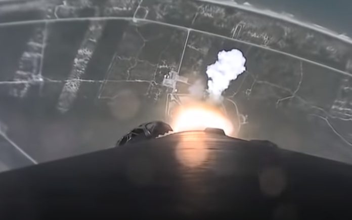 Vídeo mostra como é o Foguetão Falcon 9 Da SpaceX ao descolar e aterrar Vídeo mostra como é o Foguetão Falcon 9 Da SpaceX ao descolar e aterrar