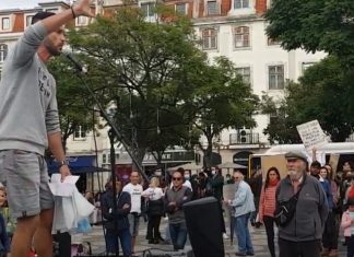 Centenas de portugueses protestam em Lisboa contra medidas do governo para a Covid-19