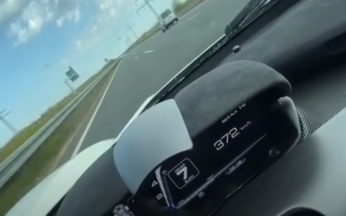 Ferrari LaFerrari atinge os 372 Km/h numa autoestrada na Alemanha