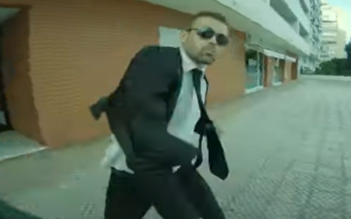 Pedro Salgado tem novo vídeo de Parkour inspirado no filme Matrix Pedro Salgado tem novo vídeo de Parkour inspirado no filme Matrix