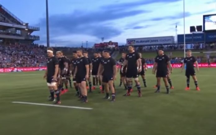 All Blacks fazem Haka em homenagem a Diego Maradona