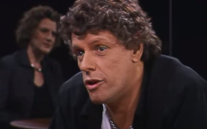 Documentário de Zé Pedro, dos Xutos e Pontapés, ganha prémio nos EUA Documentário de Zé Pedro, dos Xutos e Pontapés, ganha prémio nos EUA