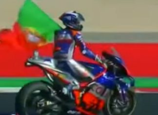 Miguel Oliveira vence o GP de Portugal em Portimão e faz a festa