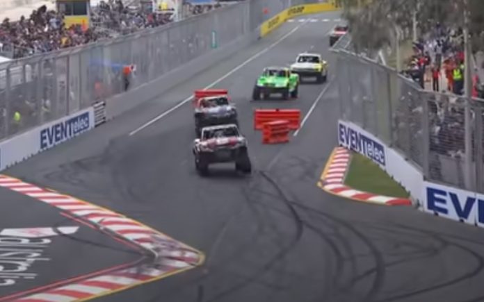 Últimas voltas de corrida de Super Trucks são alucinantes Últimas voltas de corrida de Super Trucks são alucinantes