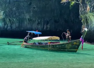 Ilhas Phi Phi são destino paradisíaco na Tailândia
