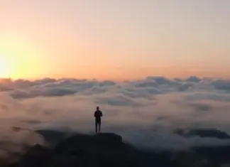 Drone FPV capta imagens lindas da ilha da Madeira Drone FPV capta imagens lindas da ilha da Madeira