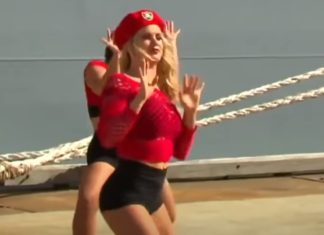 Bailarinas dançam "twerk" para marinha australiana e são criticadas