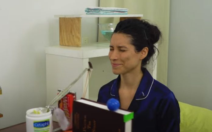 Engenho caseiro aplica maquilhagem completa em segundos Engenho caseiro aplica maquilhagem completa em segundos