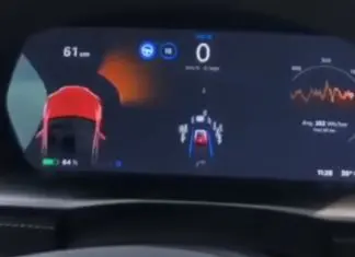 Piloto automático de Tesla pede ajuda ao tentar conduzir no Vietname Piloto automático de Tesla pede ajuda ao tentar conduzir no Vietname