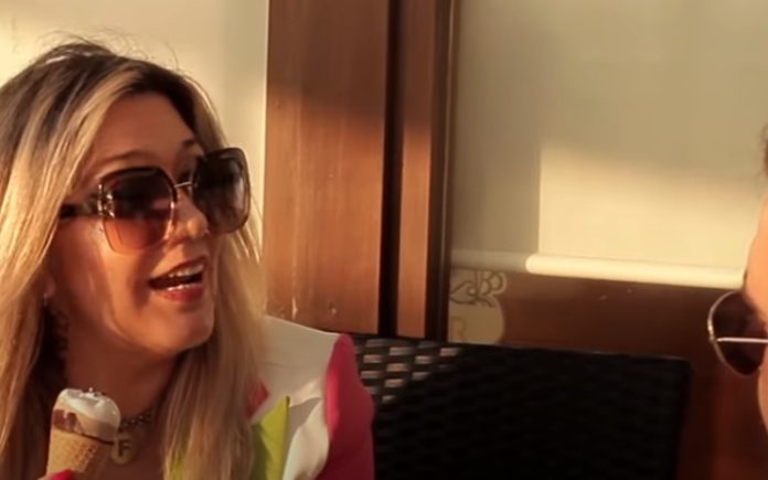 Maria Leal volta com nova música dedicada ao verão Maria Leal volta com nova música dedicada ao verão