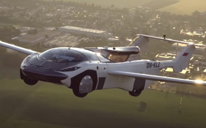 Carro voador AirCar faz primeiro voo entre duas cidades com sucesso