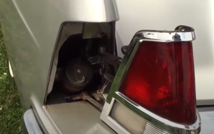 Vídeo mostra grandes invenções nos carros nos anos 40, 50 e 60 Vídeo mostra grandes invenções nos carros nos anos 40, 50 e 60