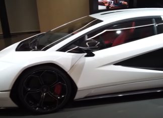 Lamborghini lança nova versão de Countach híbrido