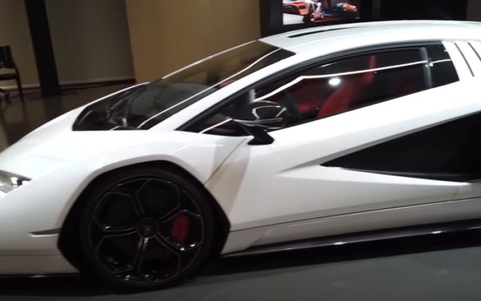 Lamborghini lança nova versão de Countach híbrido Lamborghini lança nova versão de Countach híbrido
