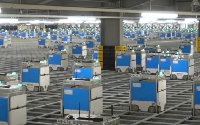 Sistema de robots faz a gestão das compras em supermercado Sistema de robots faz a gestão das compras em supermercado