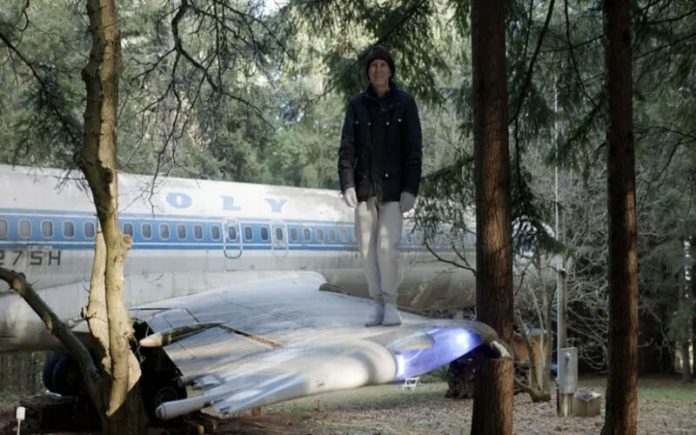 Americano vive num avião que custou cerca de 100 mil dólares