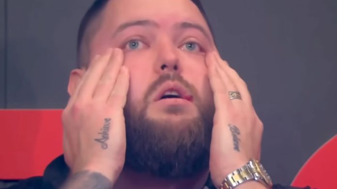 A final do mundial de Dardos que ficará para a história com 501 pontos seguidos sem falhar