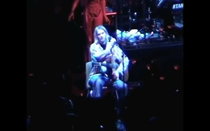 Kurt Cobain interrompeu o concerto para impedir agressão sexual a uma mulher