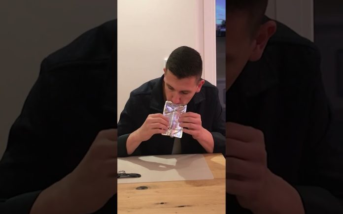 Alemão bebe Capri Sun em tempo recorde e entra para o Guinness