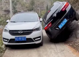 Condutor mostra os seus dotes ao passar num caminho estreito