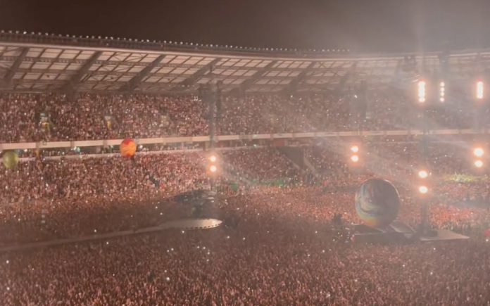 Coimbra tem mais encanto: O momento em que Chris Martin cantou em português