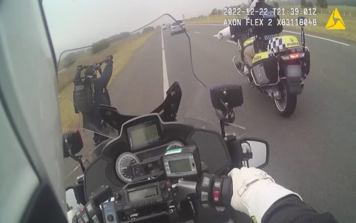 Polícia persegue condutor de trotinete que circulava a 100 km/h