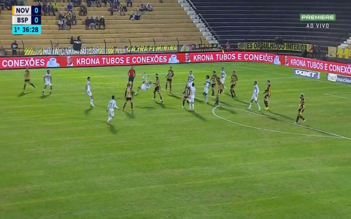 Golo impressionante: Candidato ao Prêmio Puskás marca pontapé de bicicleta fora da área