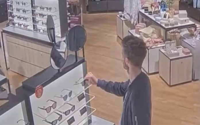 Líder de um partido norueguês demite-se após ser apanhado a roubar óculos de sol num aeroporto