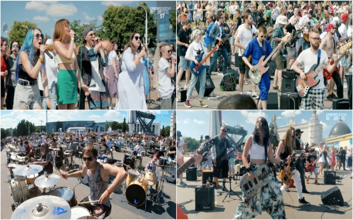 Apresentação Épica: Mais de 450 músicos tocam 'Bring Me to Life' dos Evanescence"