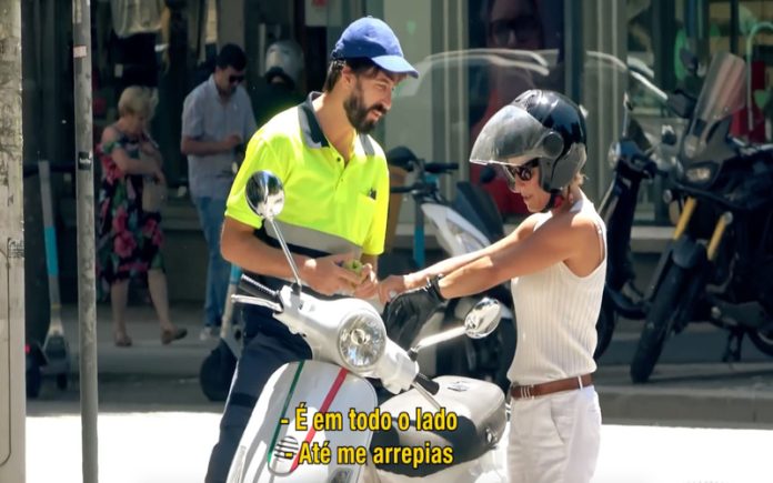 Pierre Zago vestiu a pele de controlador de estacionamento e negociou com infratores