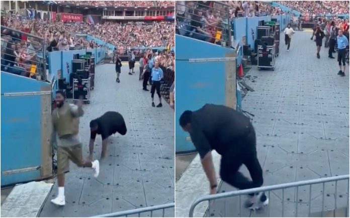 Segurança de Khalid cai durante concerto