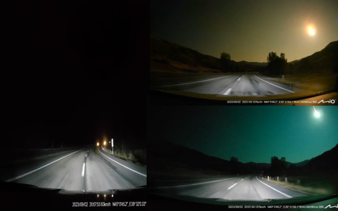 Deslumbrante meteoro Ilumina o céu noturno na Turquia