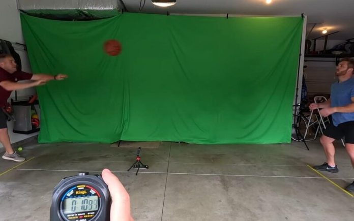 Dupla ultrapassa 101 passes em 1 minuto e bate o recorde mundial do Guinness