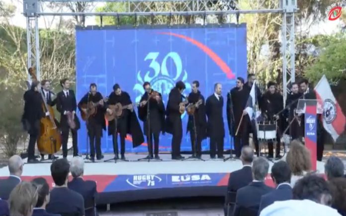 Incidente com ecrã gigante durante atuação de tuna no Estádio Universitário de Lisboa