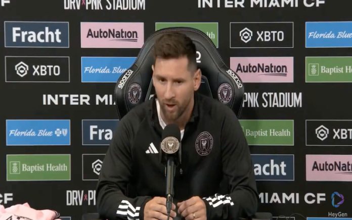 Messi fala inglês graças à inteligência artificial
