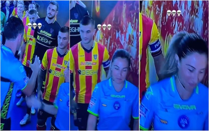 Árbitro deixa a sua assistente de mão estendida corre o risco de ser suspenso