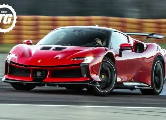 A explorar a potência do Ferrari SF90 XX (1016BHP) nas estradas