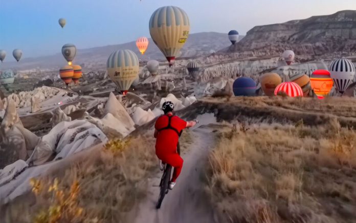 BMX na Capadócia Trilhos alucinantes num cenário de sonho