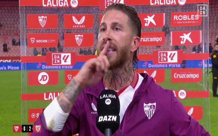 Sérgio Ramos manda calar adepto em direto