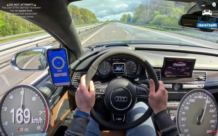 Audi S8 PLUS Velocidade na autobahn (2)