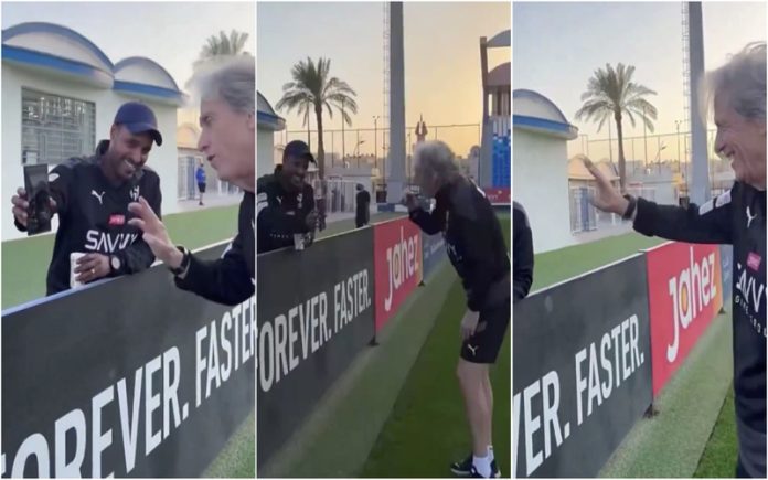 Jorge Jesus surpreende com inglês ao mais alto nível durante conversa com Koulibaly