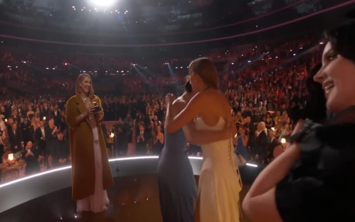 Taylor Swift é criticada por não cumprimentar Celine Dion após ganhar prémio