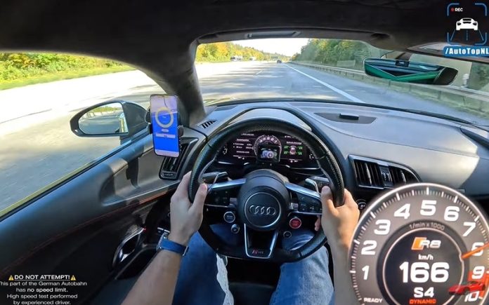 1050HP Audi R8 V10 BiTURBO Atingindo 322kmh