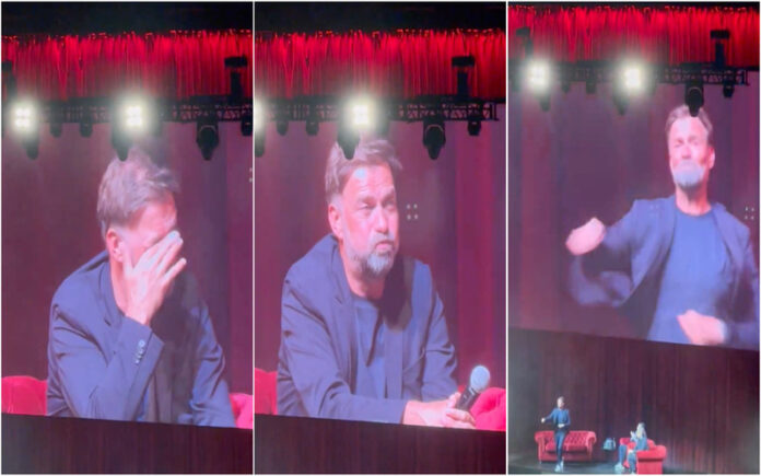 Klopp despede-se em lágrimas na sua última noite com os adeptos do Liverpool