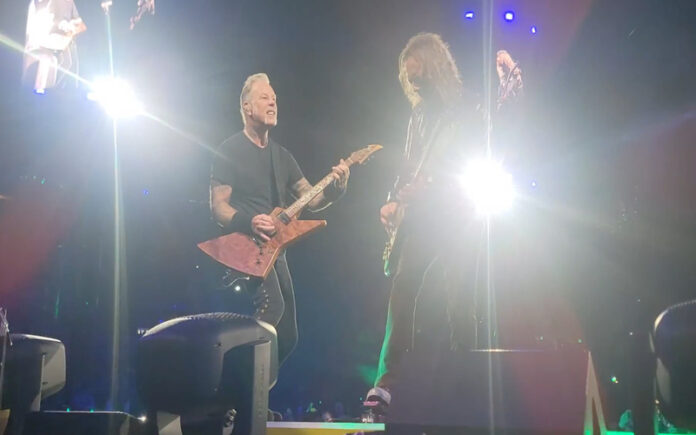 Metallica estreiam música mais longa em concerto ao vivo