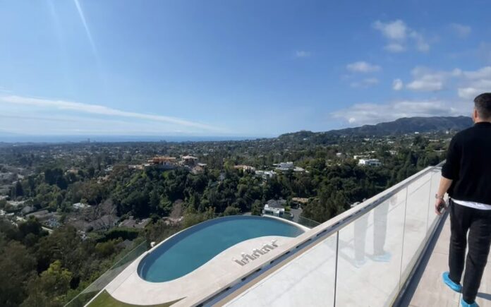 Mansão com valor superior a 68 Milhões em Los Angeles